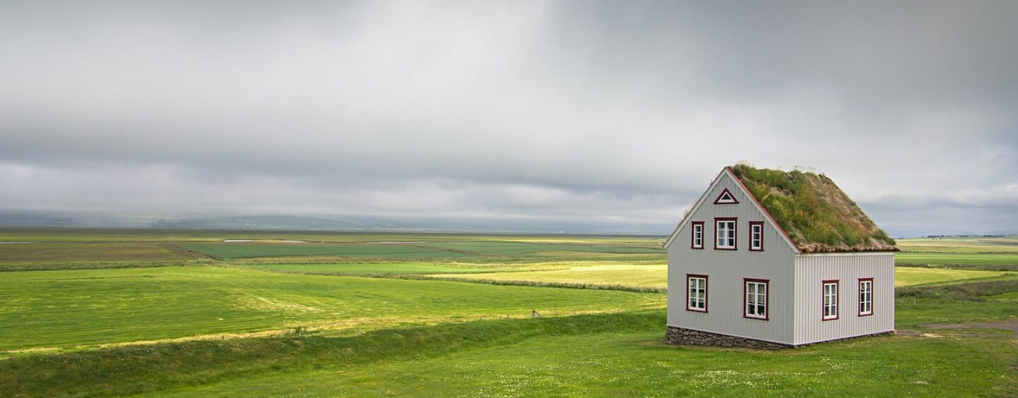 Borse di studio presso la Scuola di Studi Umanistici della University of Iceland di Reykjavik