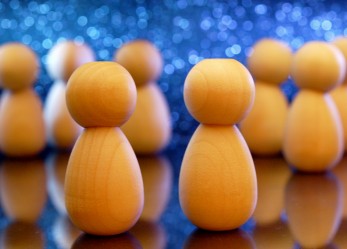 Simposio sulla partecipazione giovanile nel mondo digitalizzato