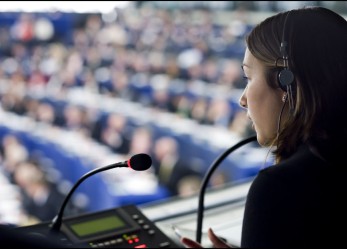 Borse di studio per interpreti alla Commissione europea