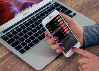 Corso per addetti/e all’ufficio commerciale con lingua inglese