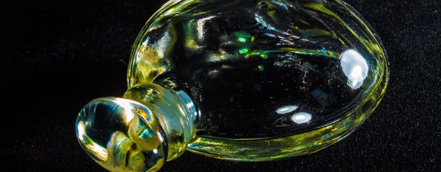 Profumeria Douglas cerca personale