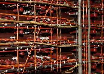 Un corso gratuito per formare un esperto di automazione e controllo di impianti, processi industriali e prodotti meccanici