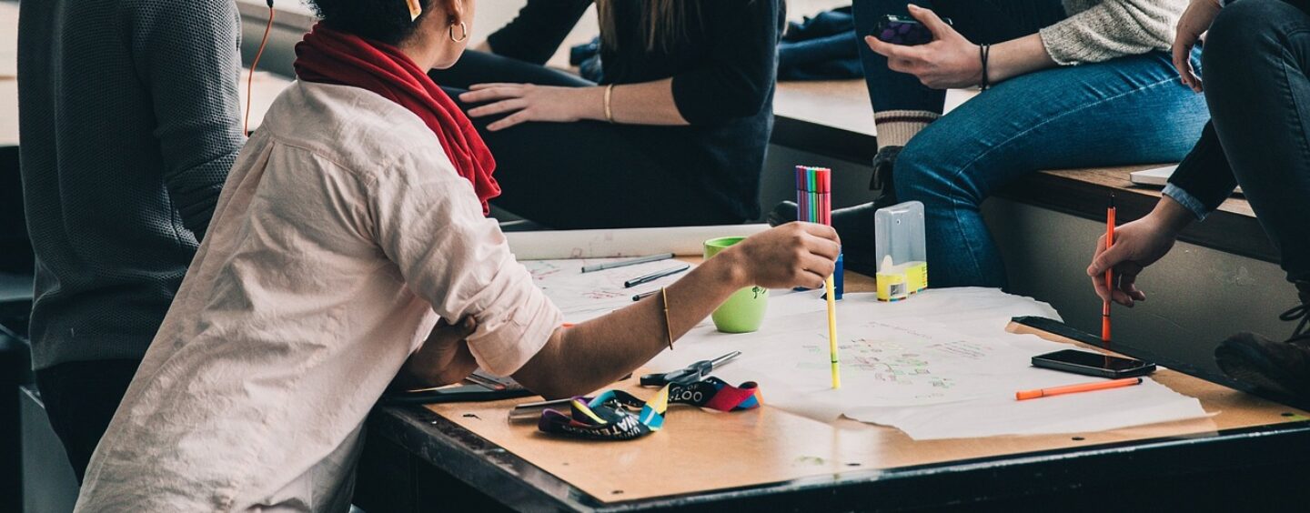 Andare a scuola in 60 Paesi del mondo
