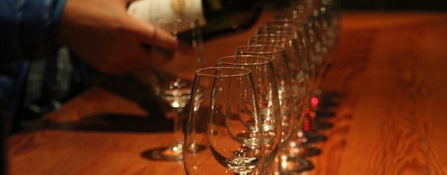 Corso gratuito di barman e servizio sala