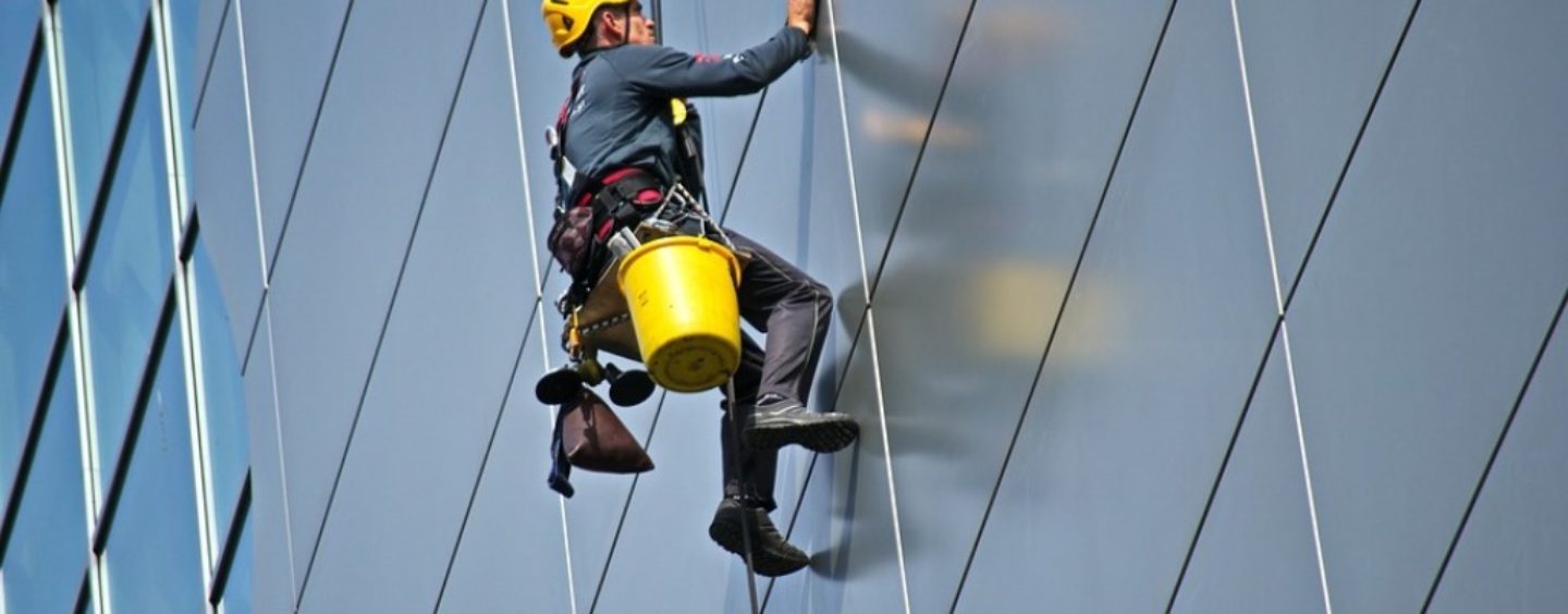 Corso gratuito di pulizie civili e industriali