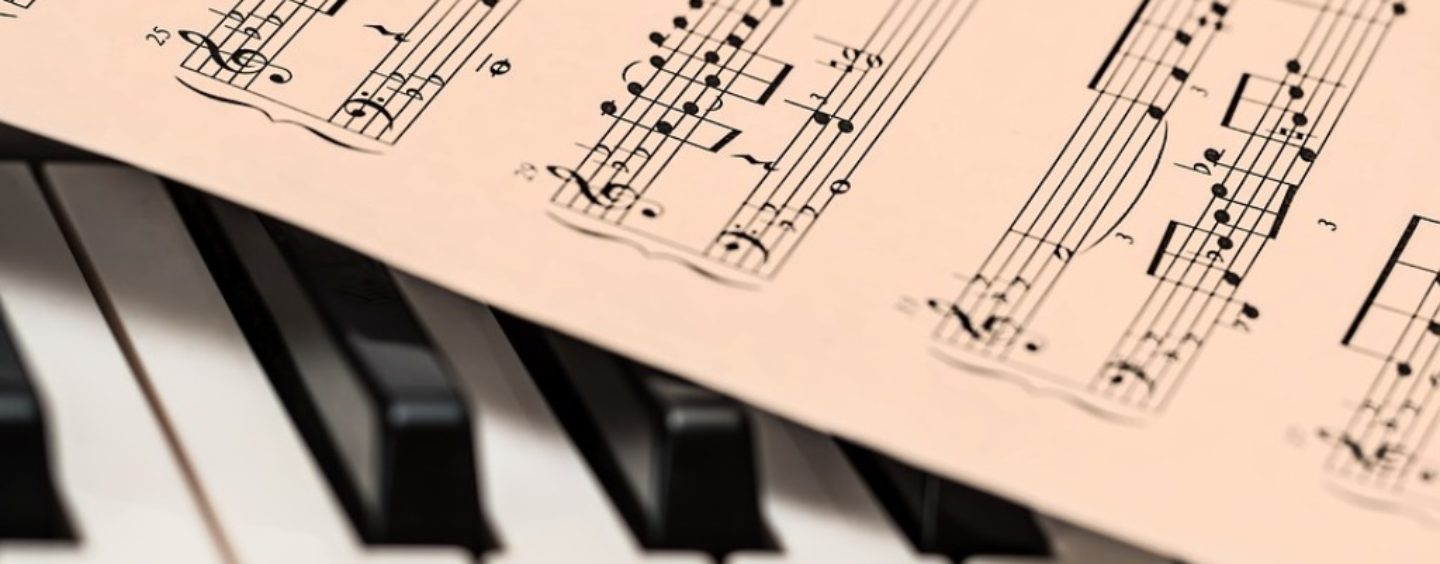 Soggetti e musiche per film in un concorso