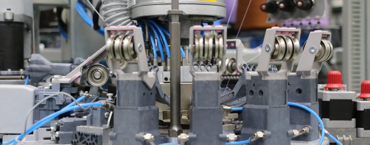 Formazione gratuita per tecnici per la gestione di macchine di produzione calze