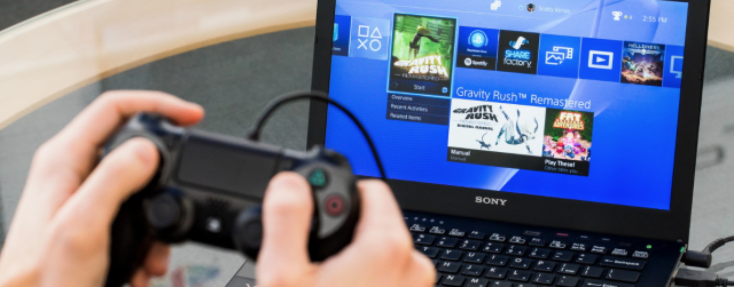 Pensieri annoiati, fermi, tecnologici