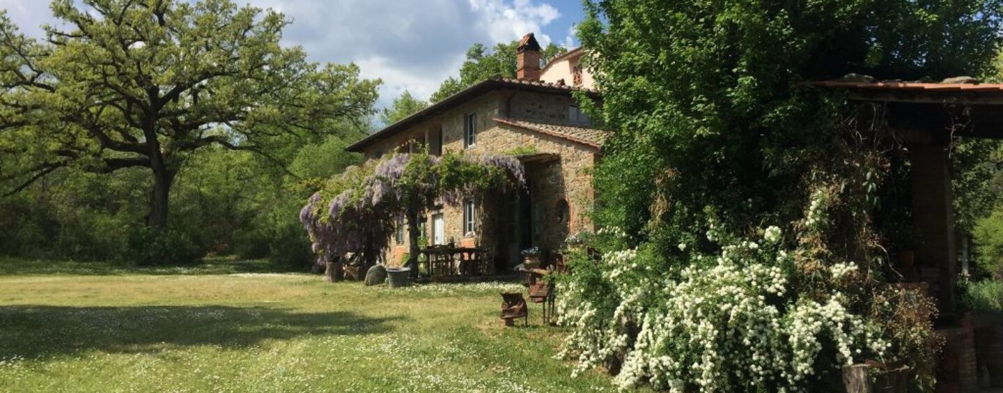 Dieci amici per 10 giorni in una villa nella campagna toscana