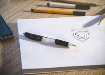 Le città ospitali cercano un logo