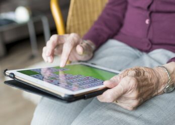 Sei mesi di impegno nel sociale (retribuiti)