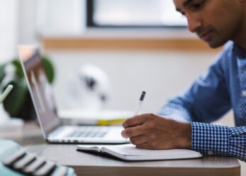 Borse di studio per studenti orfani