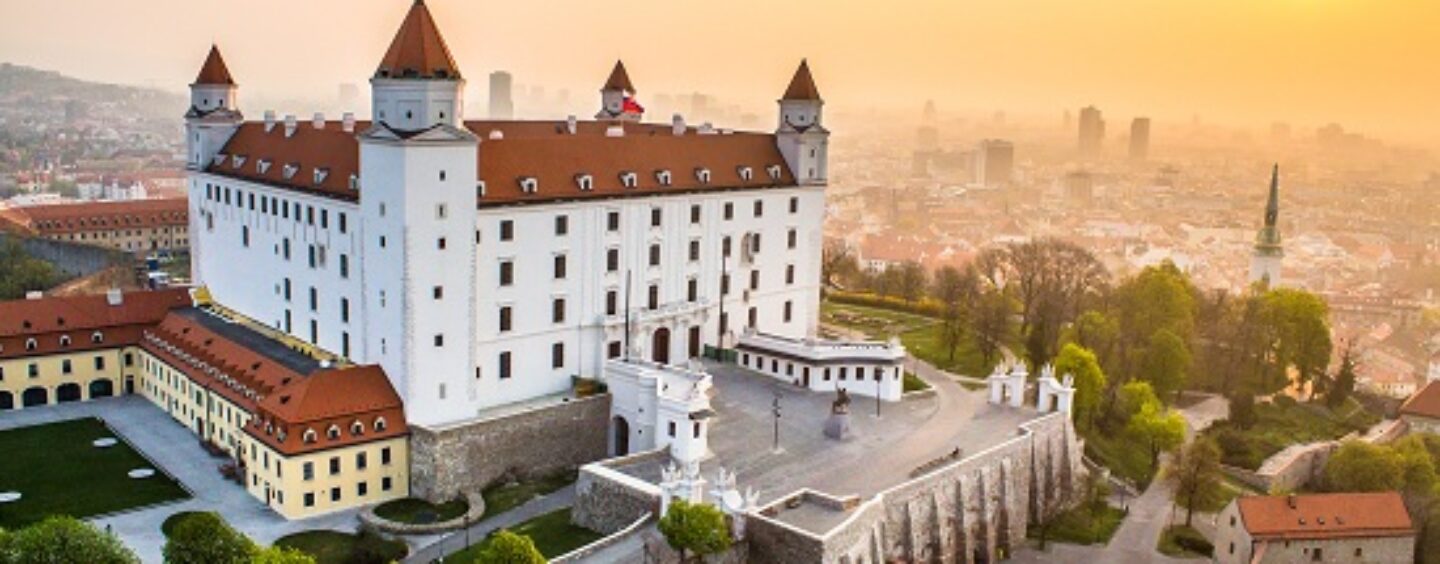 10 borse di studio per la Repubblica Slovacca