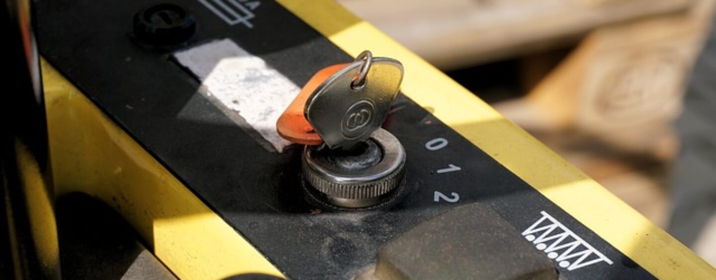 Corso gratuito on line per addetto logistica con carrello (a Bergamo la parte pratica)