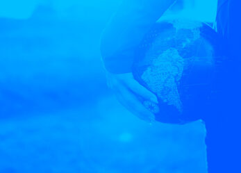 Scrivi un testo per trasformare il mondo con un podcast