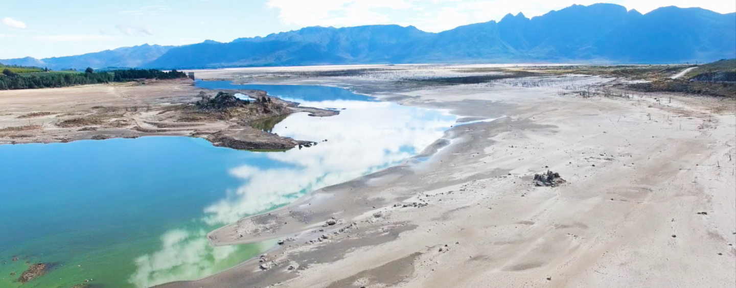 Giornalisti investigativi e attivisti per la protezione dell’acqua