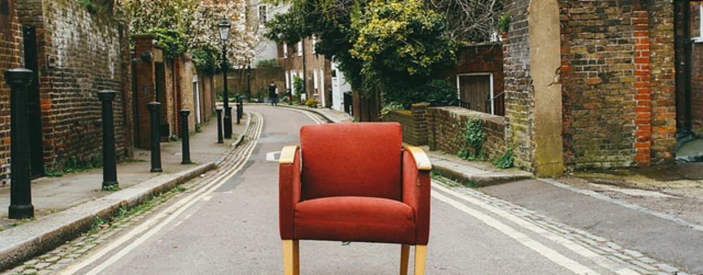 Opportunità di lavoro: magazziniere-autista e tappezziere