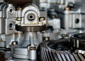 Opportunità di lavoro: riparatori di veicoli a motore