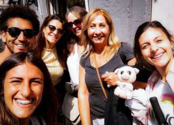 Volontari a Cipro per bambini rifugiati e immigrati