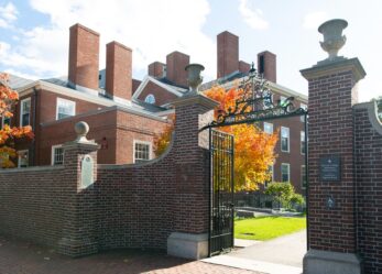 Borse di studio a Harvard per giornalisti e artisti