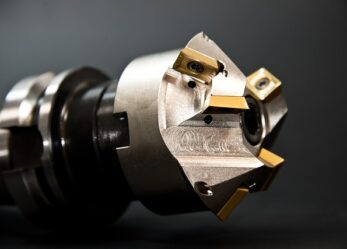 Corso gratuito on line per meccanico CNC