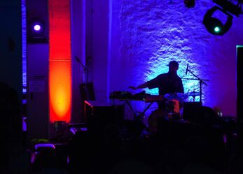 Un’open call per giovani musicisti e teatranti