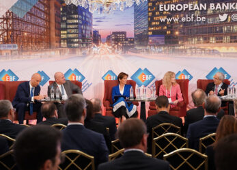 1 tirocinante per la Federazione bancaria europea