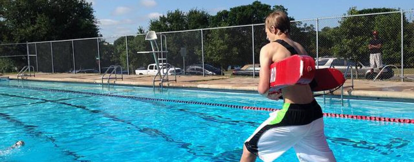 Hai il brevetto di assistente bagnante? C’è un posto di lavoro per te!