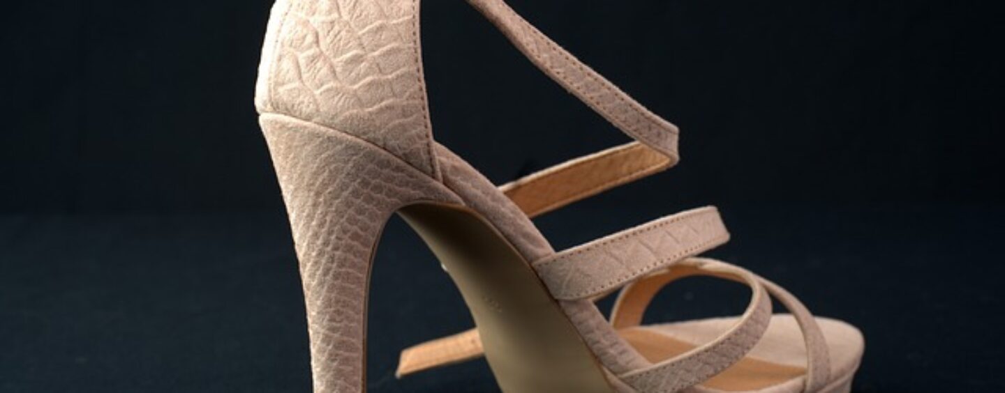 Opportunità di lavoro: addetti alle vendite per un negozio di scarpe