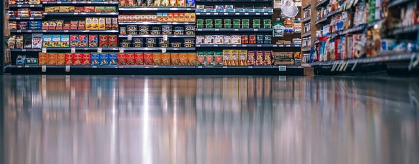 Due  profili qualificati per una catena di supermercati