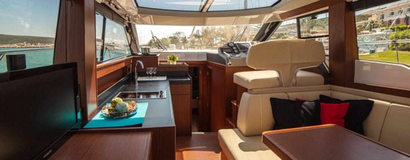 Disegna uno scaldasalviette per imbarcazioni