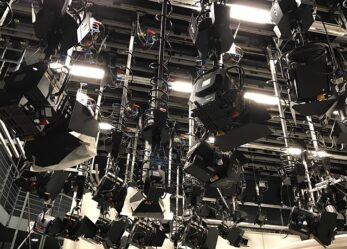 Figurante nei programmi televisivi