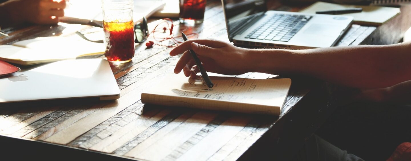 Scrivi il futuro della Terra