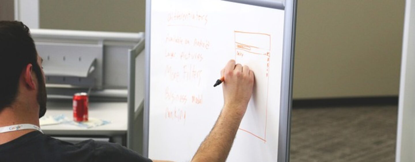 Insegnanti per il prossimo anno scolastico in un istituto privato