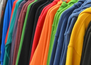 Addetto alle vendite nel settore abbigliamento