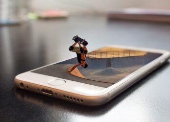 Voci digitali, scelte europee: noi giovani e il domani