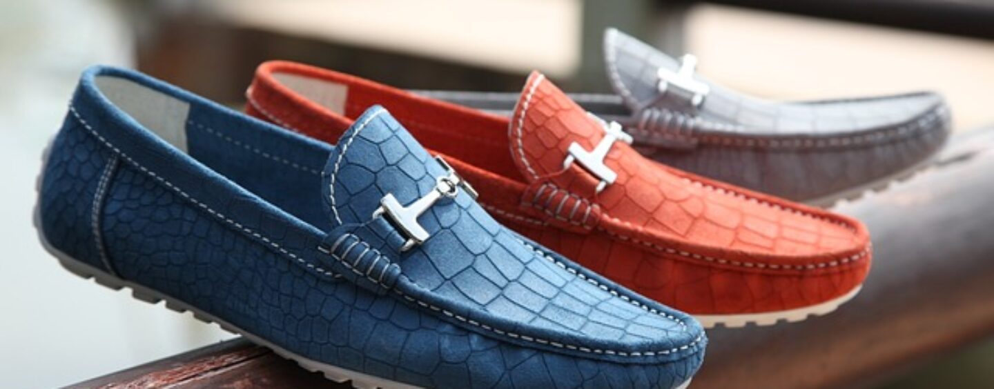 Addetto alle vendite in negozio di scarpe