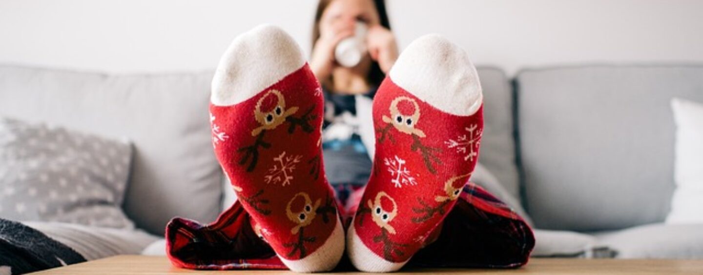 Sales assistant in negozio di abbigliamento intimo