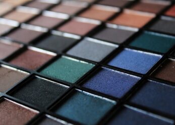 Tre profili per catena di profumerie