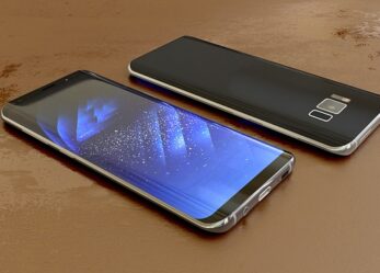 Due profili per negozio di telefonia