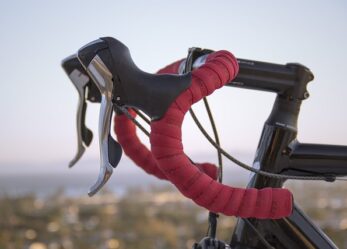 Assistant store in negozio di articoli sportivi