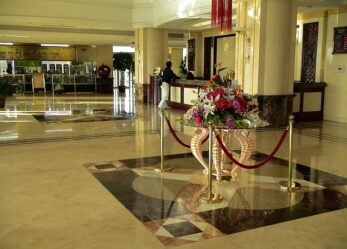 Reception con lingua inglese: corso gratuito