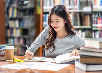 Premi di laurea per studentesse laureate all’università di Brescia
